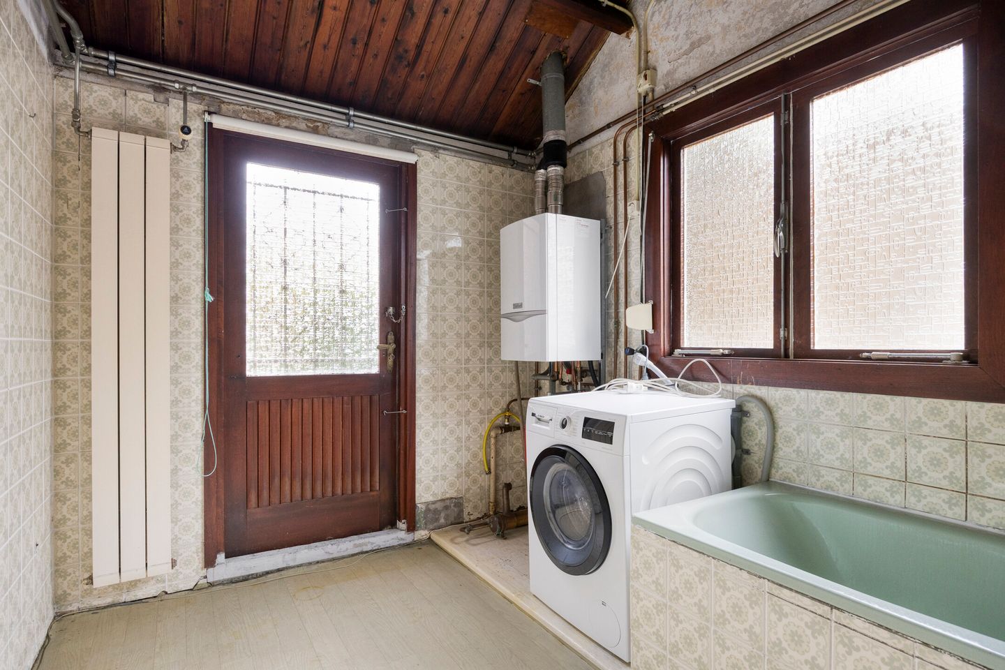 Authentic 1930s Detached Fixer-Upper with Renovation Potential in Rhoon — 20