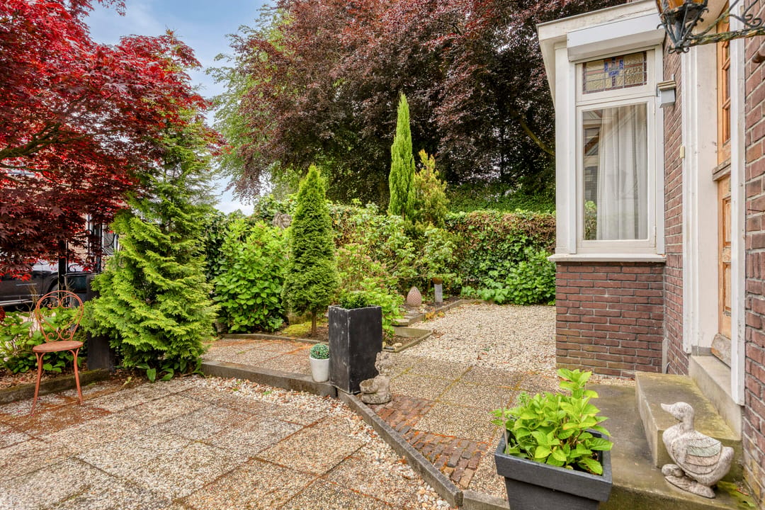 Authentic 1930s Detached Fixer-Upper with Renovation Potential in Rhoon — 7