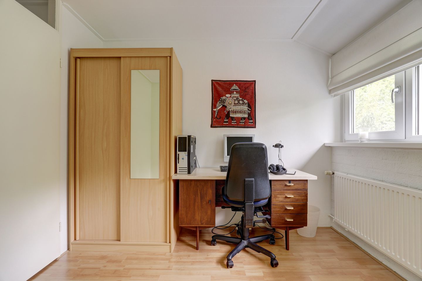 Spacious Terraced Home with Water Views in Gouda's Water- en Grassenbuurt — 19