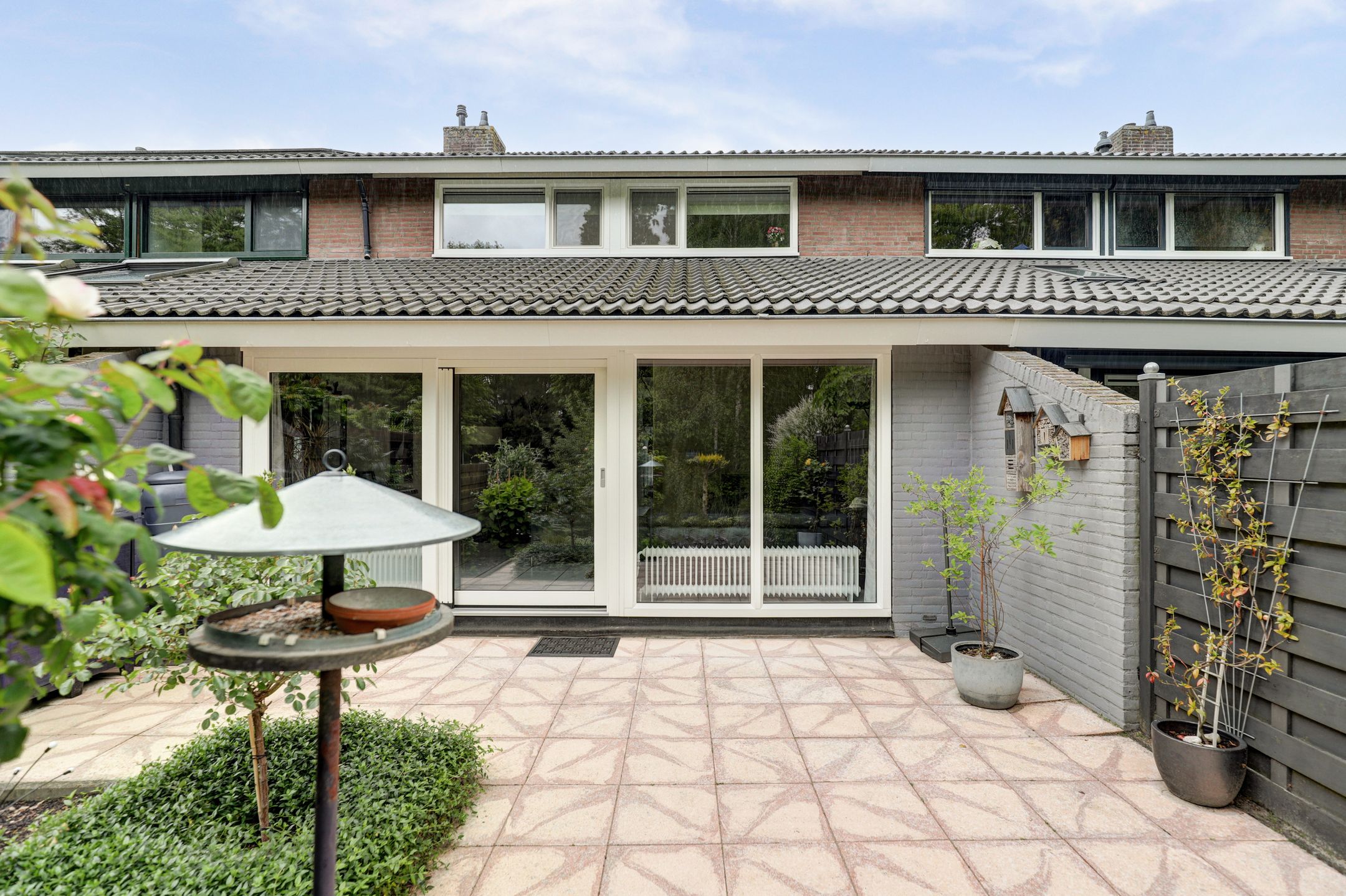 Spacious Terraced Home with Water Views in Gouda's Water- en Grassenbuurt — 30