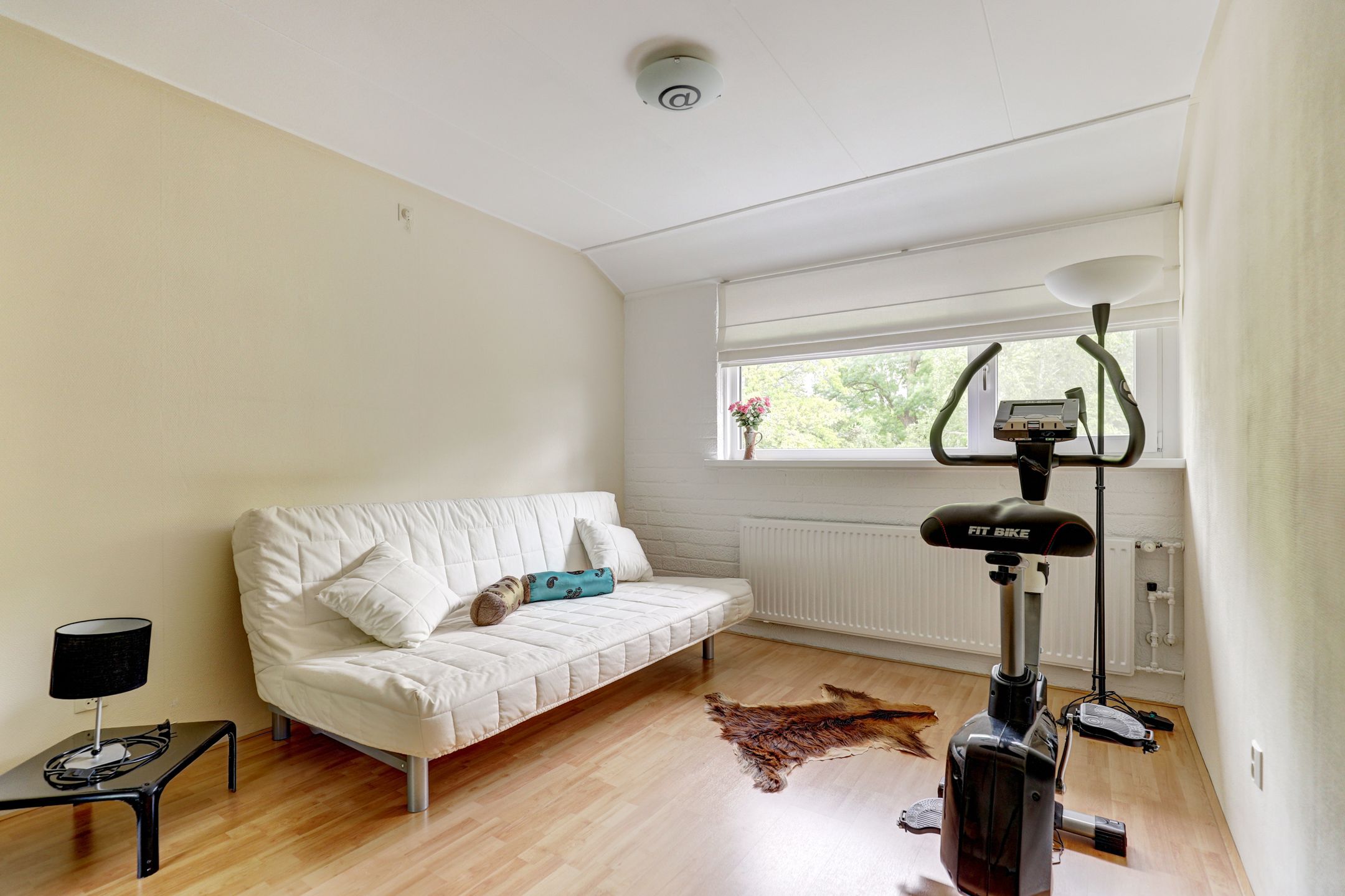 Spacious Terraced Home with Water Views in Gouda's Water- en Grassenbuurt — 21