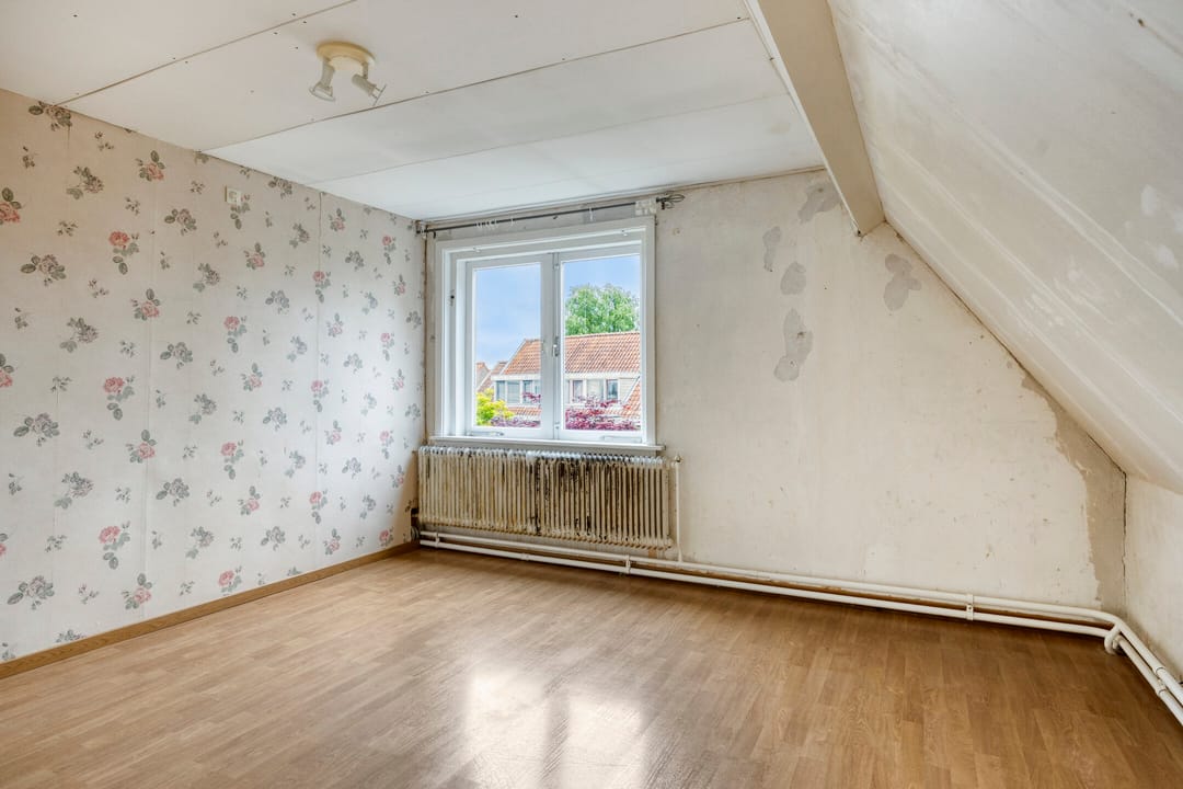 Authentic 1930s Detached Fixer-Upper with Renovation Potential in Rhoon — 32