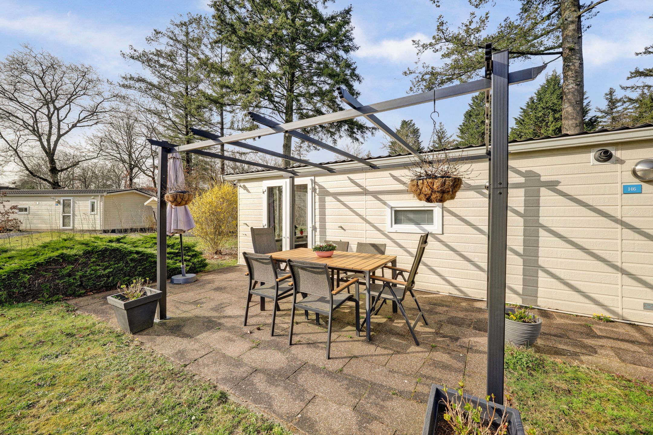 2-bedroom freehold villa in Arnhem — photo 2 of 5