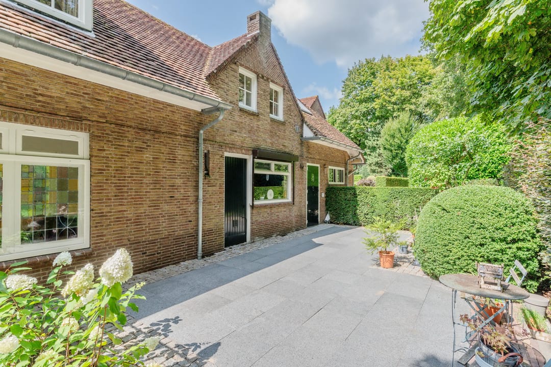 Foto 46 van Naarderweg 61