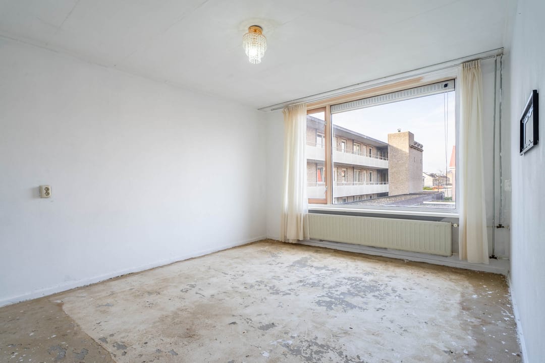 Photo 13 of Oosterzelestraat 3