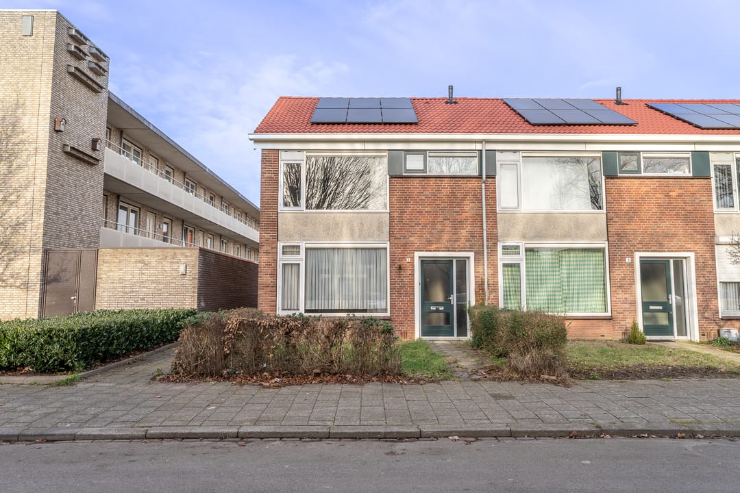 Photo 2 of Oosterzelestraat 3