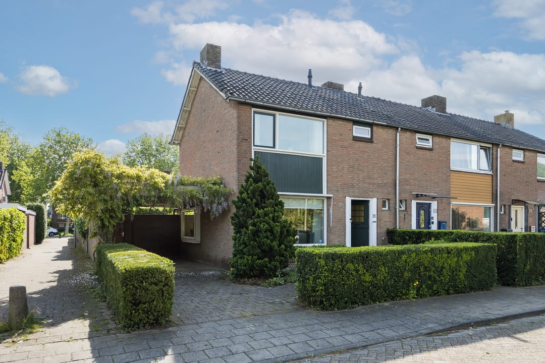 Foto 1 van Maarten Harpertsz. Trompstraat 21