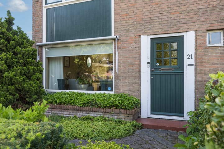 Foto 2 van Maarten Harpertsz. Trompstraat 21