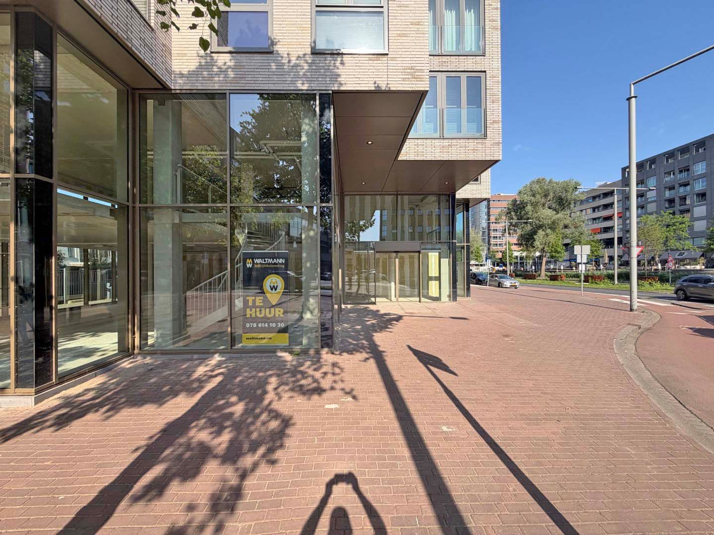 Bekijk foto 2 van Spuiboulevard 4