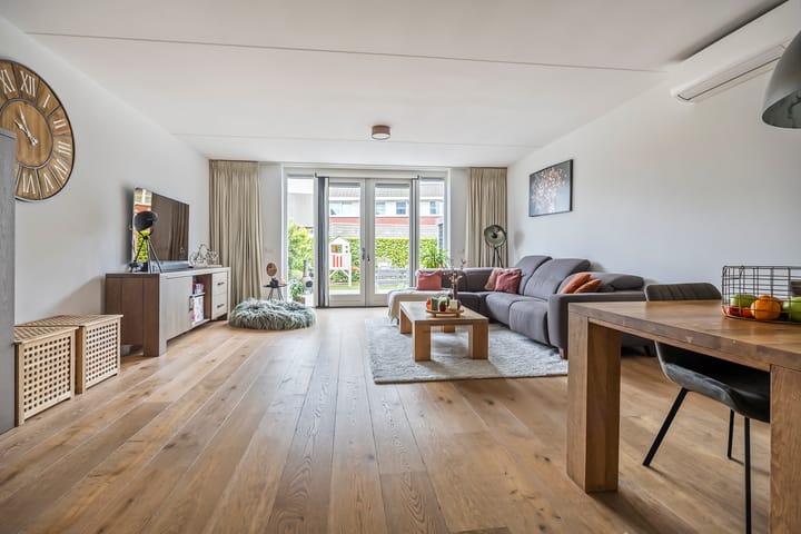 Twee-onder-één-kap te koop: Hinderdam 55, Gorinchem