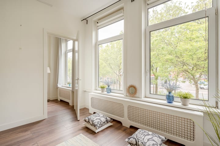 Studio te koop: Loosduinsekade 126E, 'S-Gravenhage