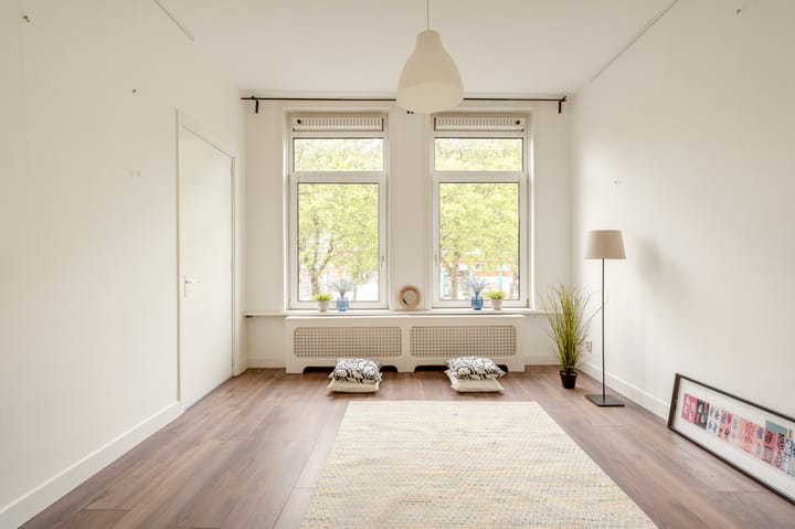 Studio te koop: Loosduinsekade 126E, 'S-Gravenhage