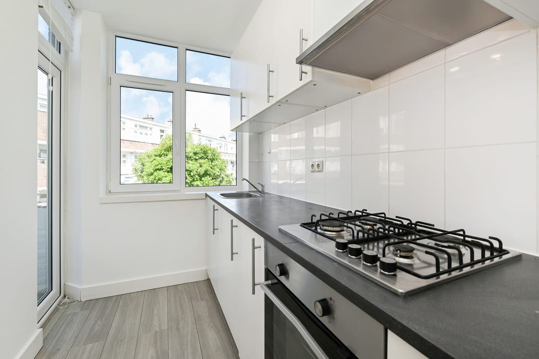 Photo 8 of Hadewichstraat 45