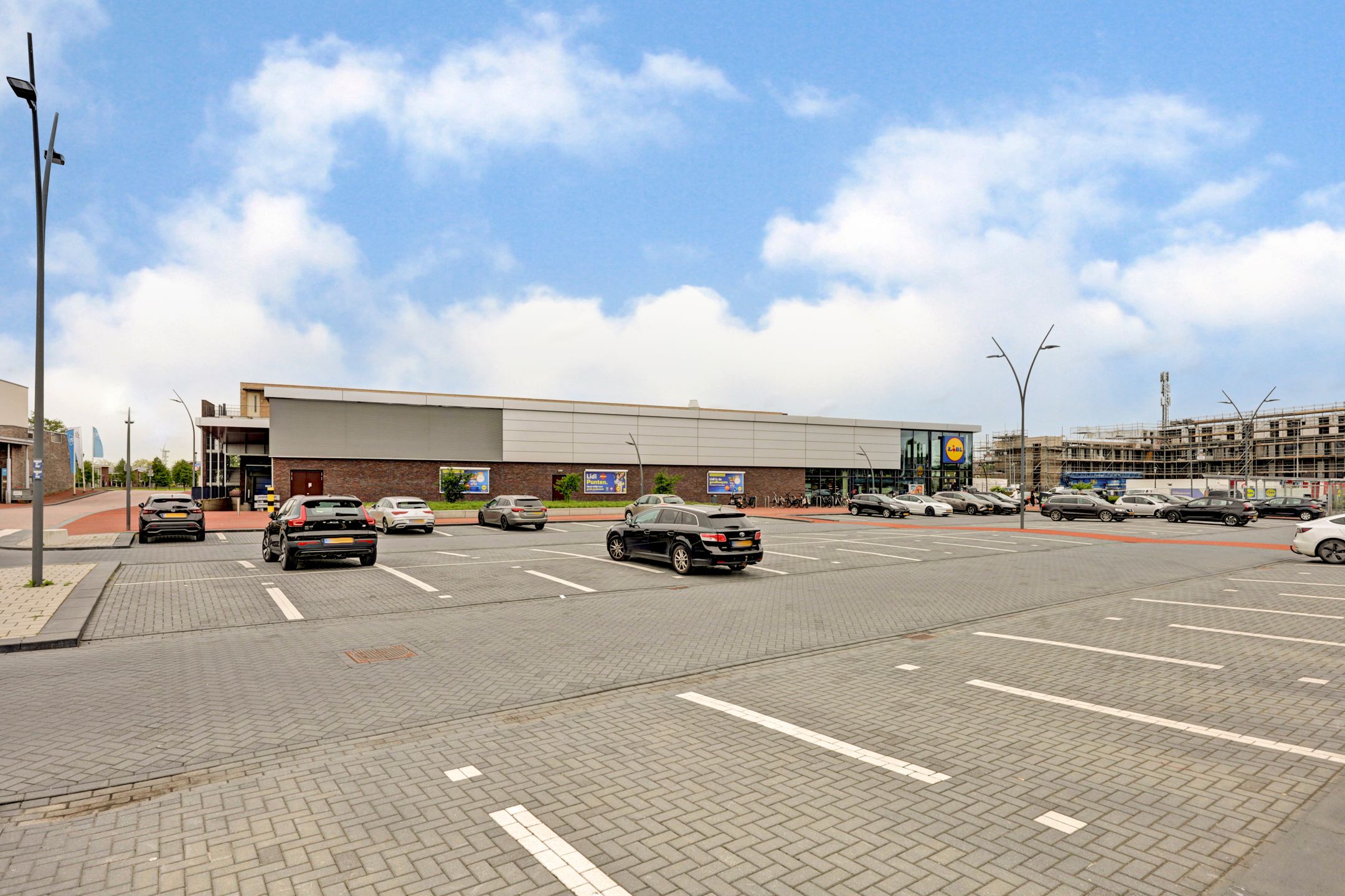 Photo 60 of Forint 32