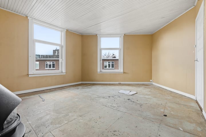 Appartement te koop: van Naeltwijckstraat 90, Voorburg