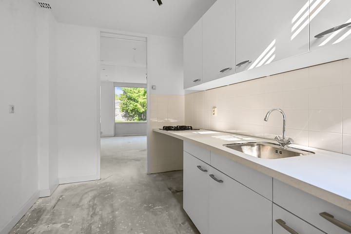 Tussenwoning te koop: Pinasstraat 16, Zaandam