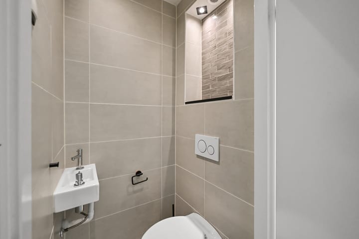 Tussenwoning te koop: Pinasstraat 16, Zaandam