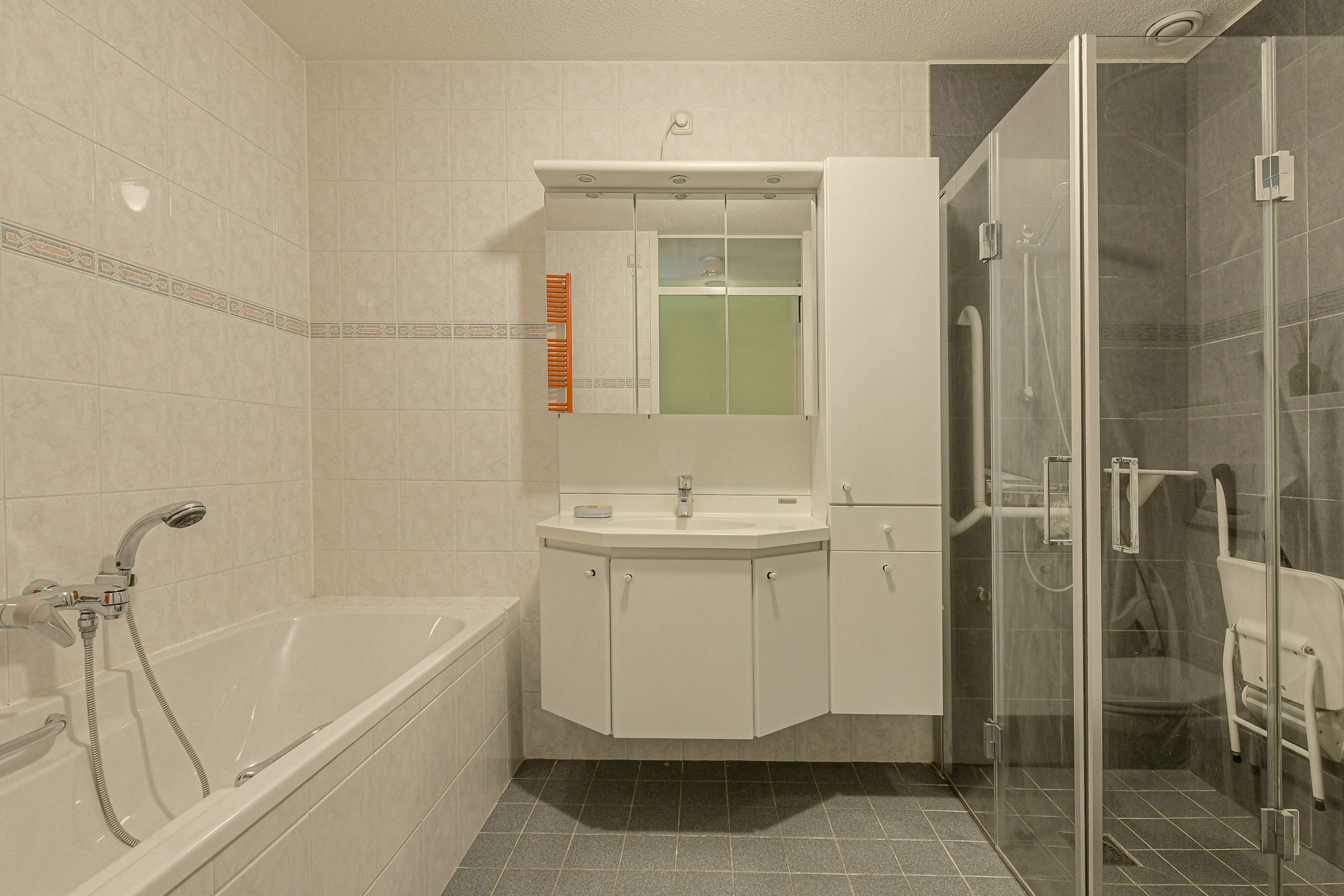 Foto 30 van Valkenierslaan 35-C11
