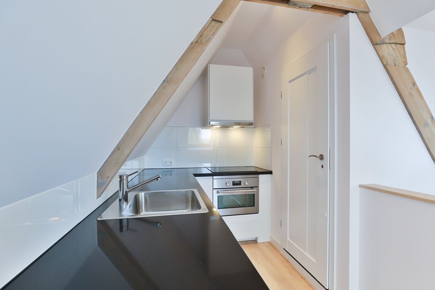 Photo 29 of Hamburgerstraat 20-B