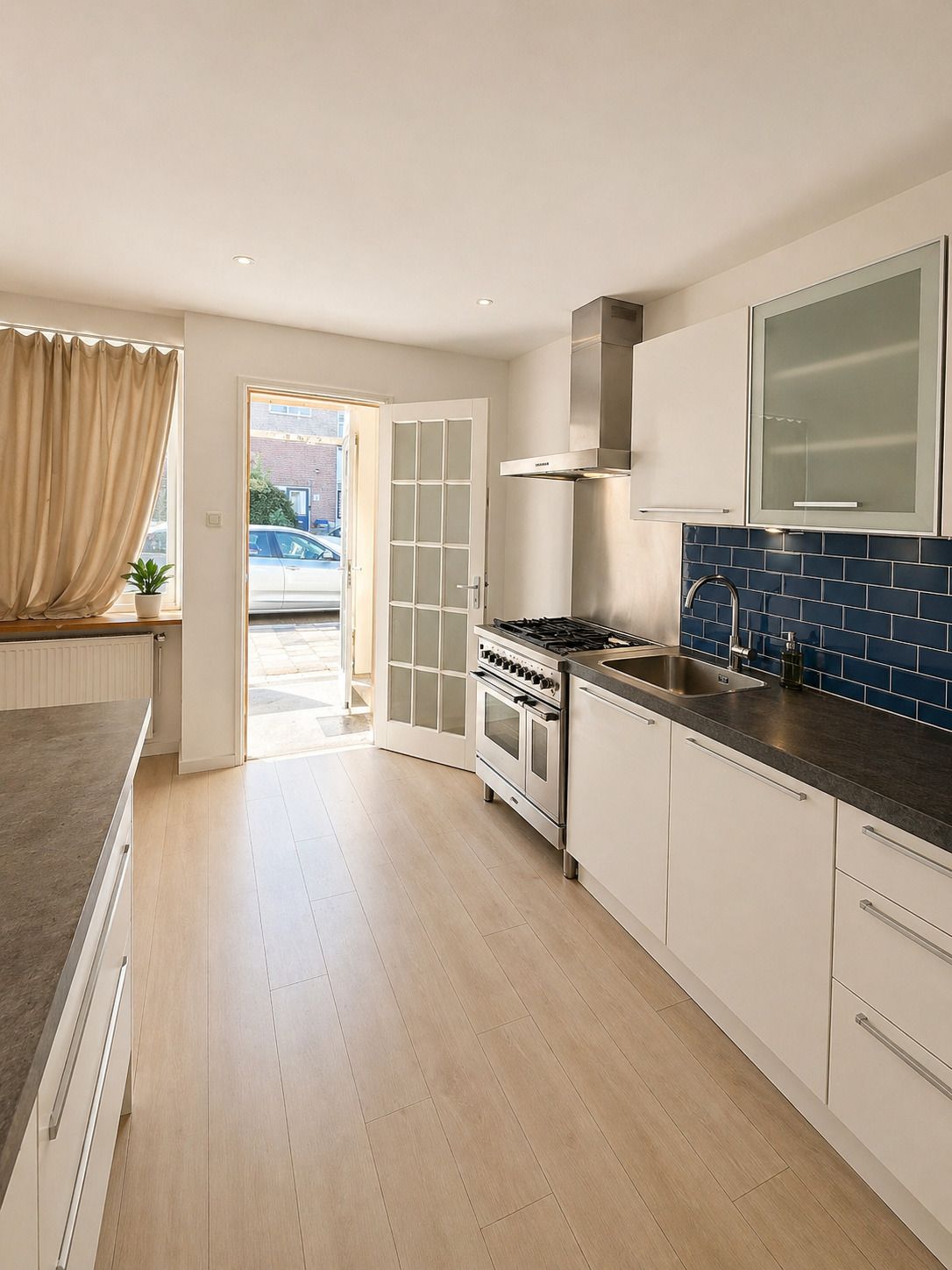 Bekijk foto 3 van Roompotstraat 9