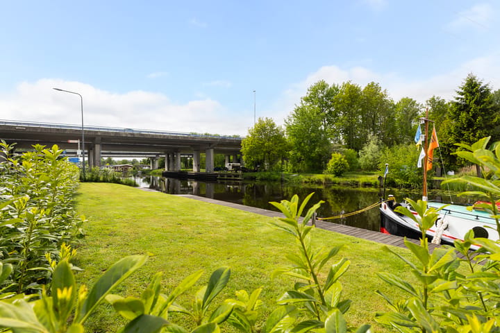 Vrijstaande woning te koop: Leeuwarderstraatweg 1, Heerenveen