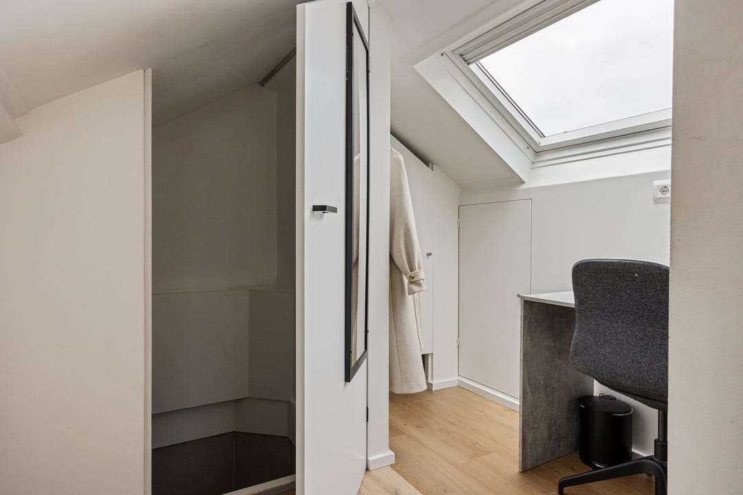 Completely Renovated Corner Home with Heated Pool and Garage in Central Emmeloord — 38