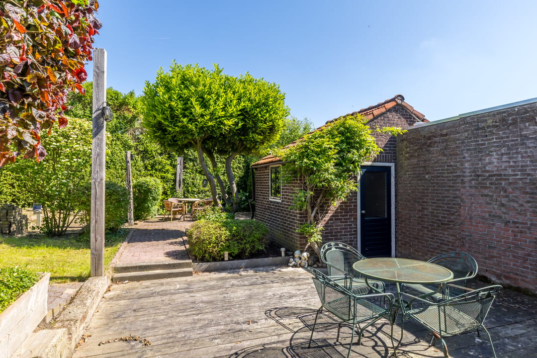 Semi-detached corner home with solar panels in central Hoensbroek — 26