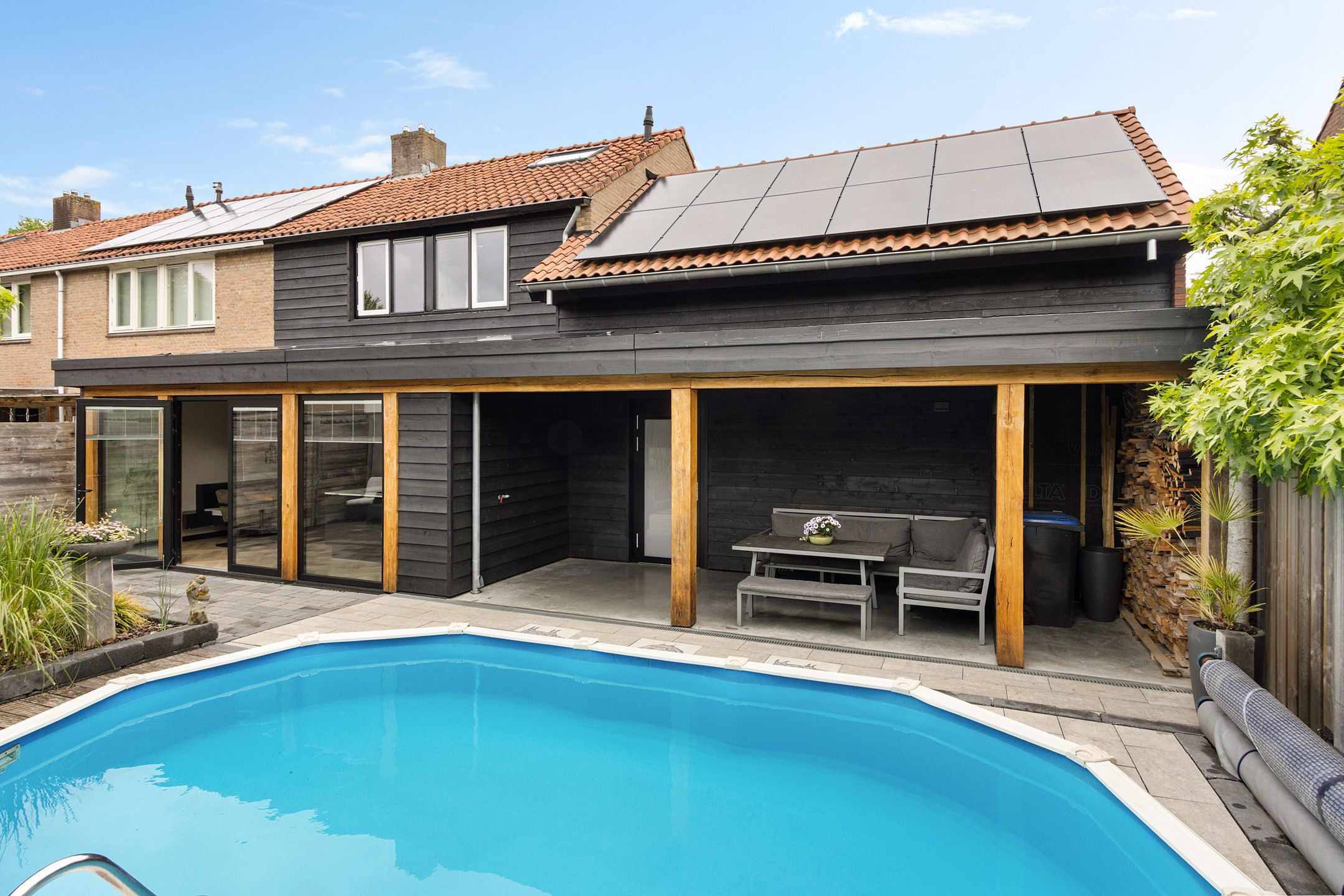 Completely Renovated Corner Home with Heated Pool and Garage in Central Emmeloord — 45