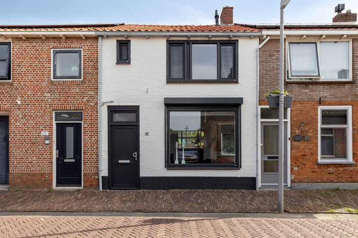 Dorpsstraat 25