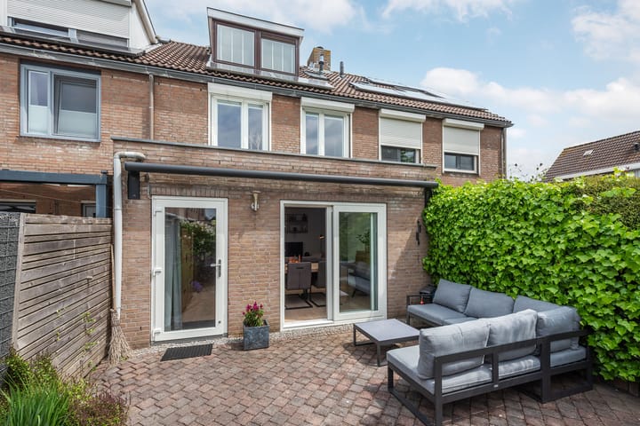 Photo 4 of Huygensstraat 2