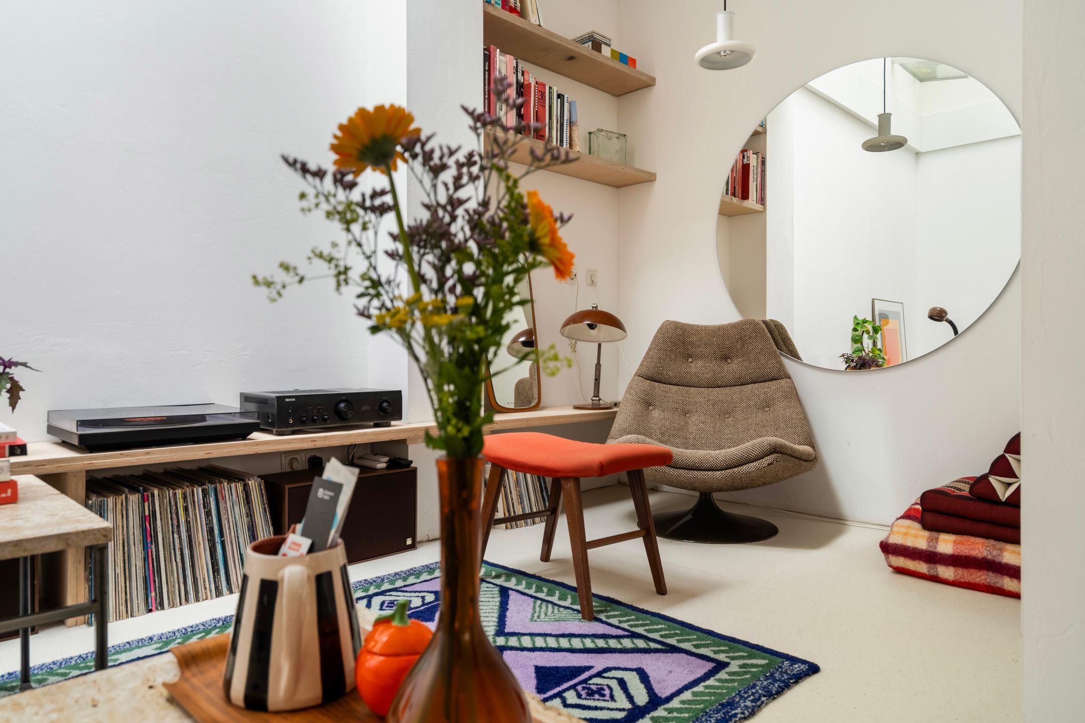 Renovated terraced house with west-facing terrace and private parking in historic Delfshaven — 9