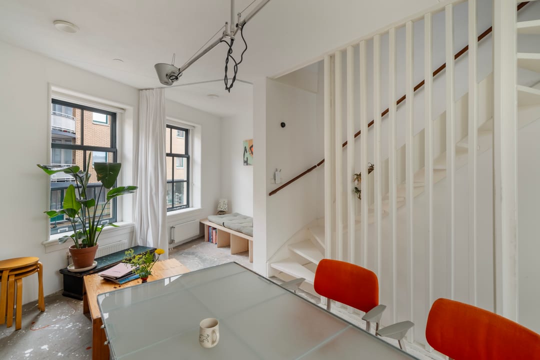 Renovated terraced house with west-facing terrace and private parking in historic Delfshaven — 32