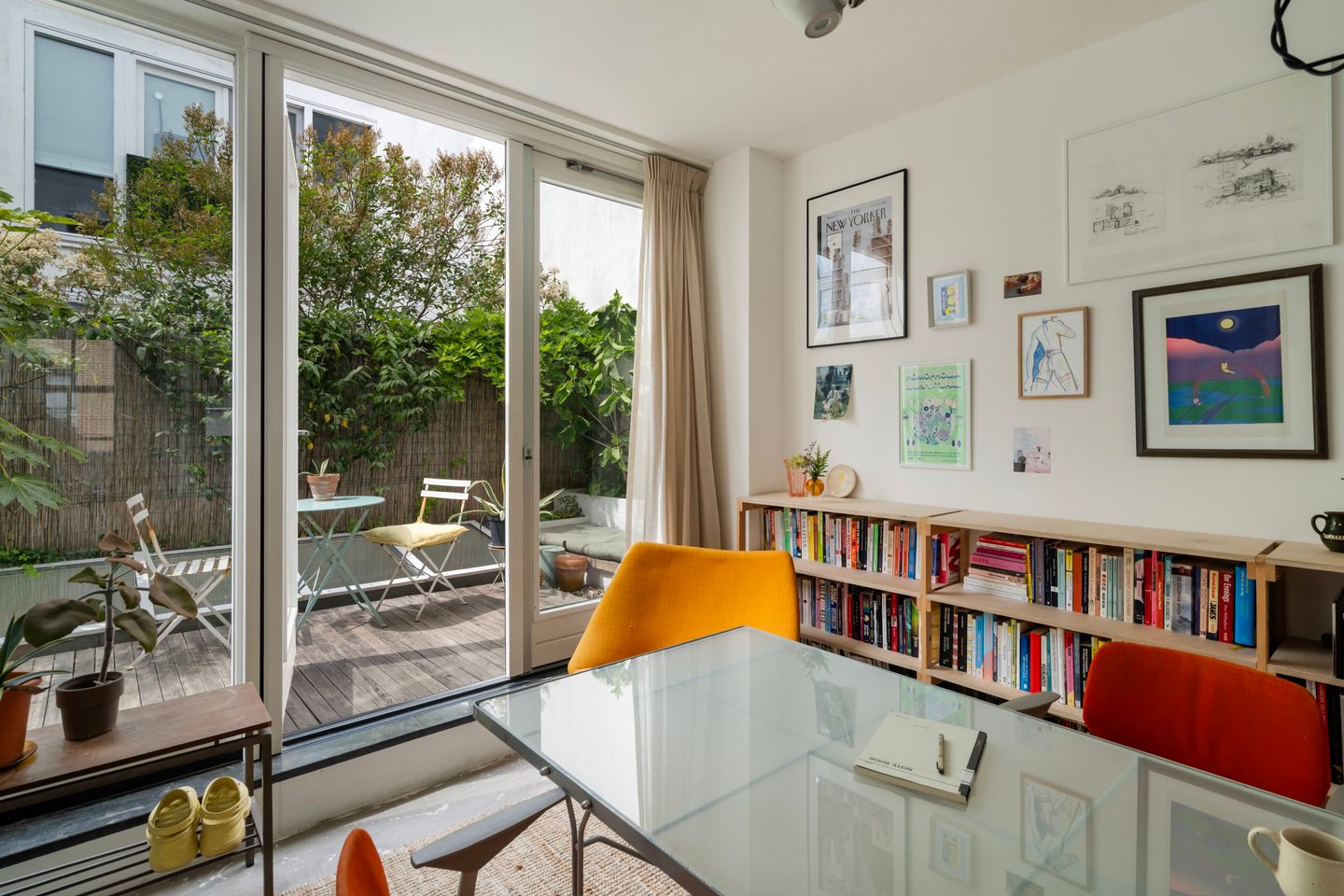 Renovated terraced house with west-facing terrace and private parking in historic Delfshaven — 29