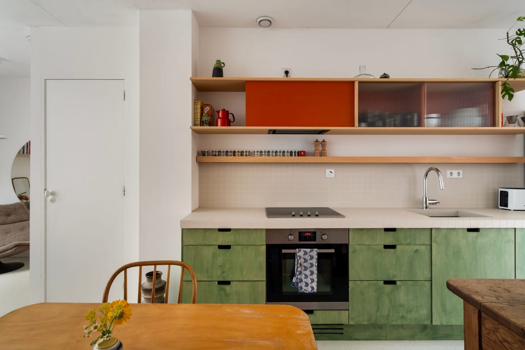 Renovated terraced house with west-facing terrace and private parking in historic Delfshaven — 26