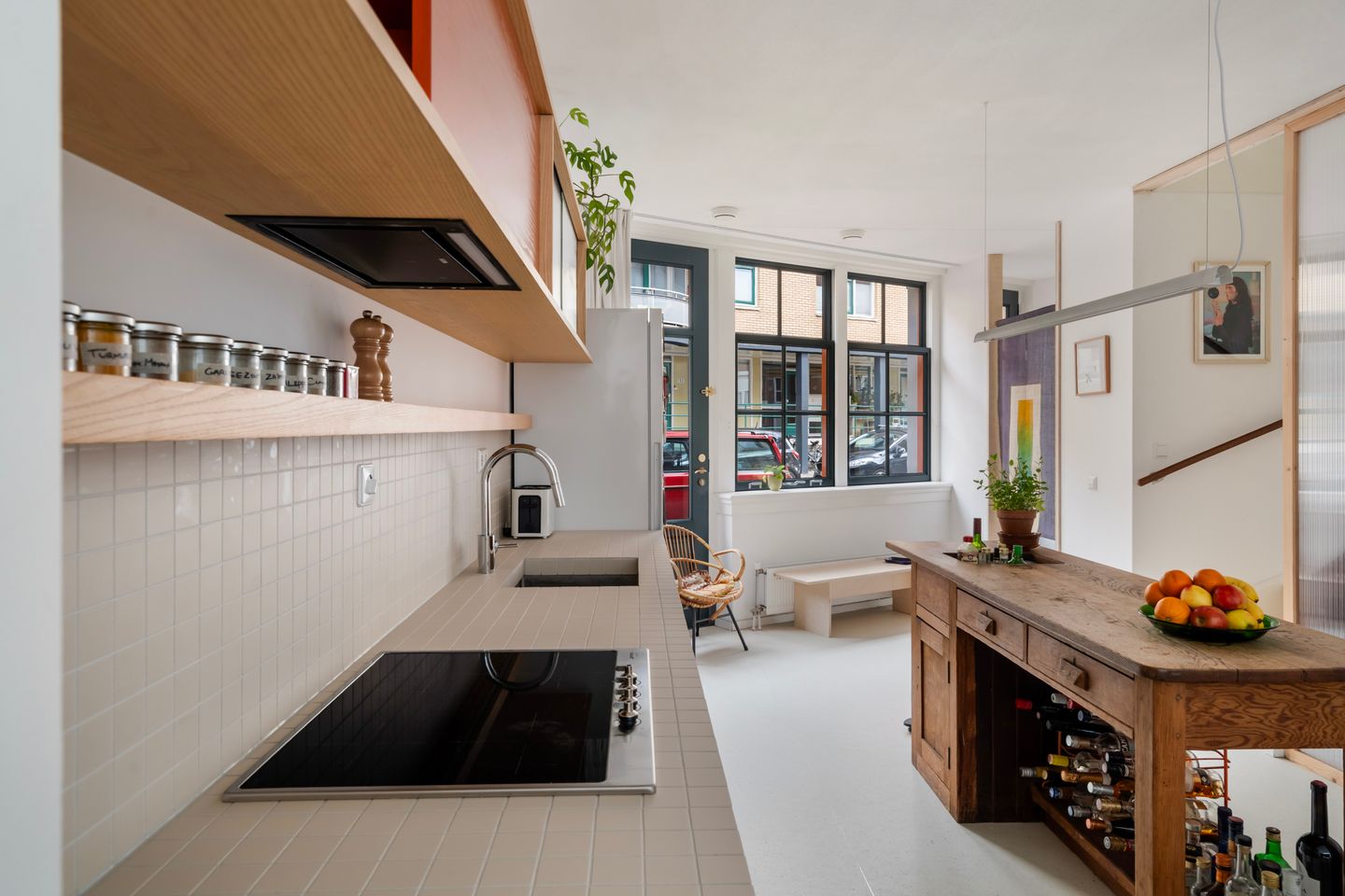 Renovated terraced house with west-facing terrace and private parking in historic Delfshaven — 19