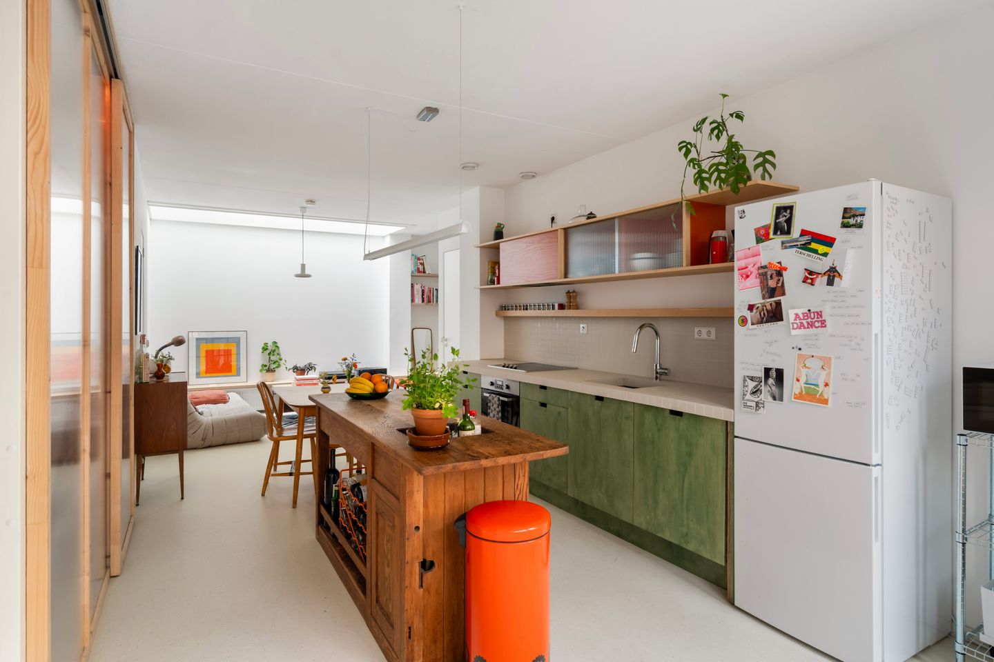 Renovated terraced house with west-facing terrace and private parking in historic Delfshaven — 20