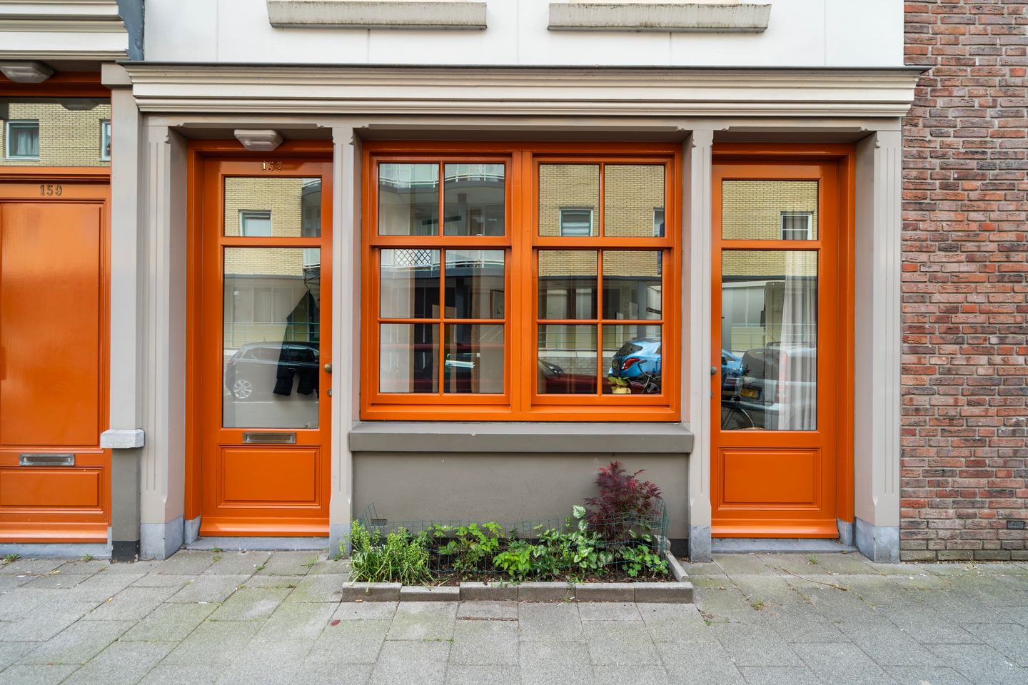 Renovated terraced house with west-facing terrace and private parking in historic Delfshaven — 49