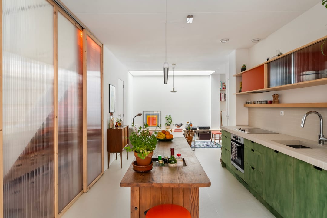 Renovated terraced house with west-facing terrace and private parking in historic Delfshaven — 22