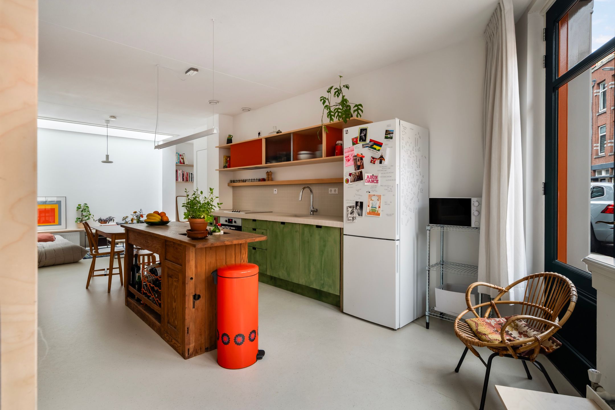 Renovated terraced house with west-facing terrace and private parking in historic Delfshaven — 21