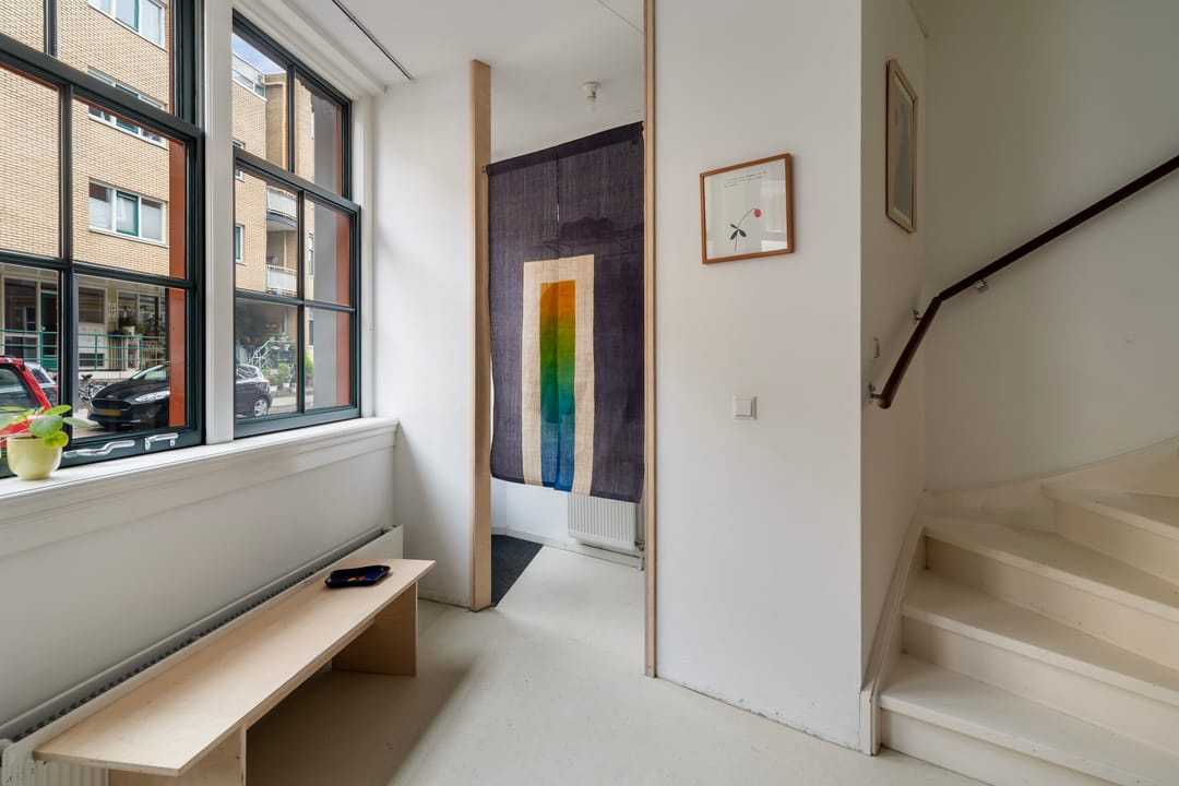 Renovated terraced house with west-facing terrace and private parking in historic Delfshaven — 41