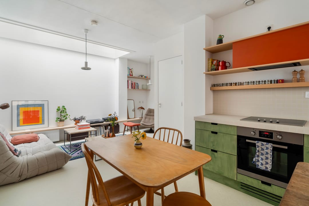 Renovated terraced house with west-facing terrace and private parking in historic Delfshaven — 17