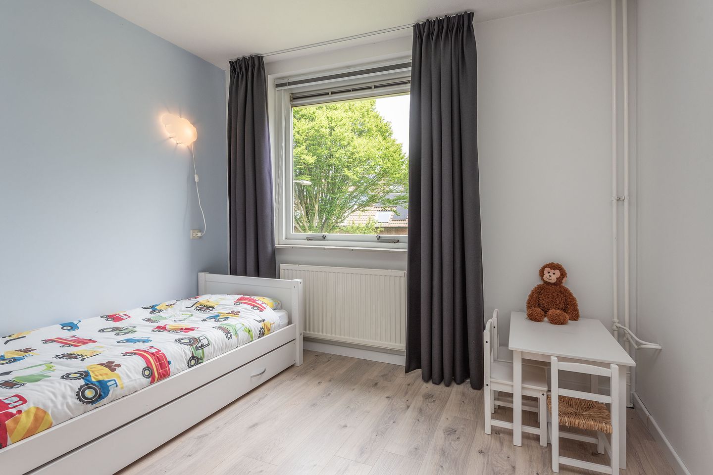 Photo 20 of Huygensstraat 2