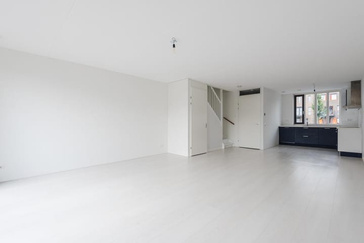 Tussenwoning te koop: Terschellingkade 162, Amersfoort