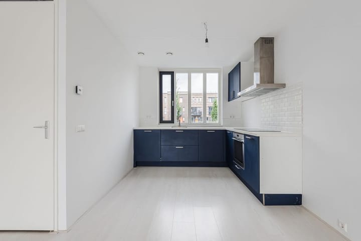 Tussenwoning te koop: Terschellingkade 162, Amersfoort