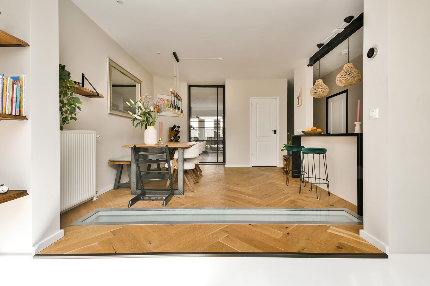 Photo 10 of Bloys van Treslongstraat 55-H