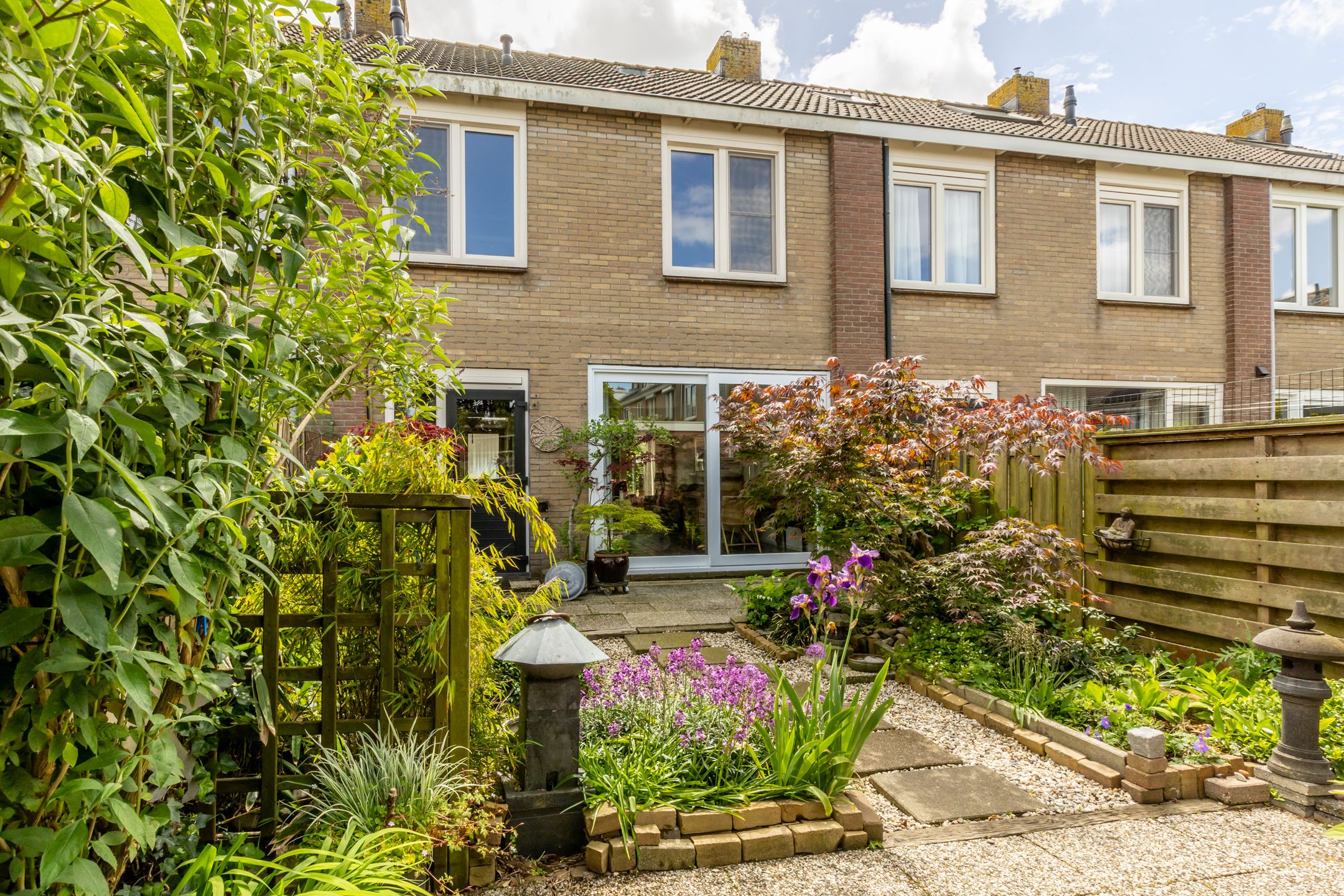 Terraced Family Home with Deep Garden in Child-Friendly Neighborhood — 45