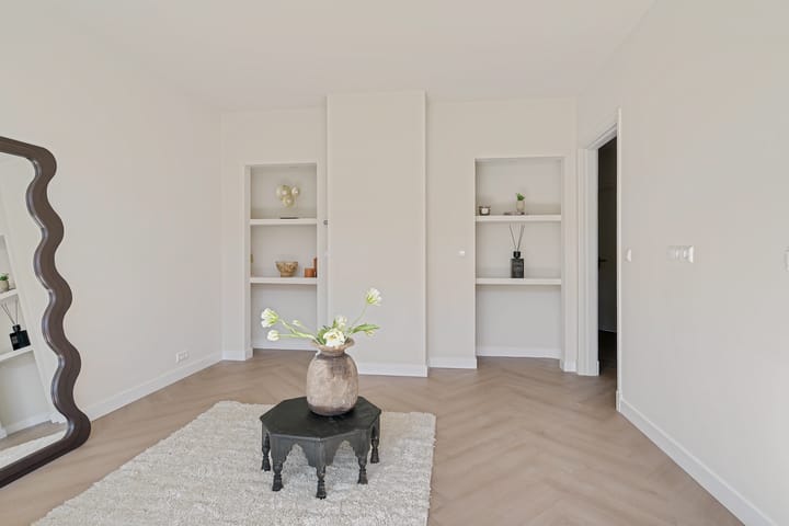 Photo 2 of Schalk Burgerstraat 361