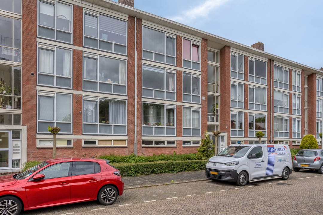 Foto 1 van Brucknerstraat 45