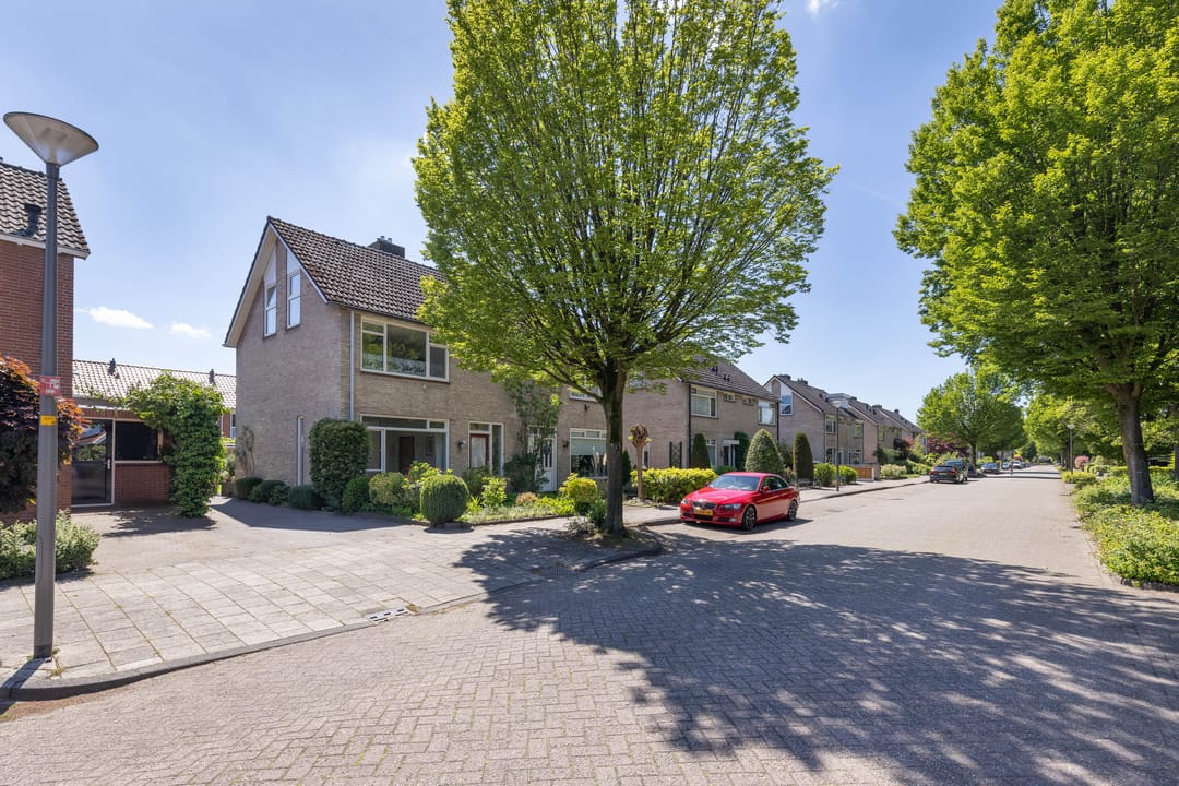 Photo 32 of Goudenregenstraat 29