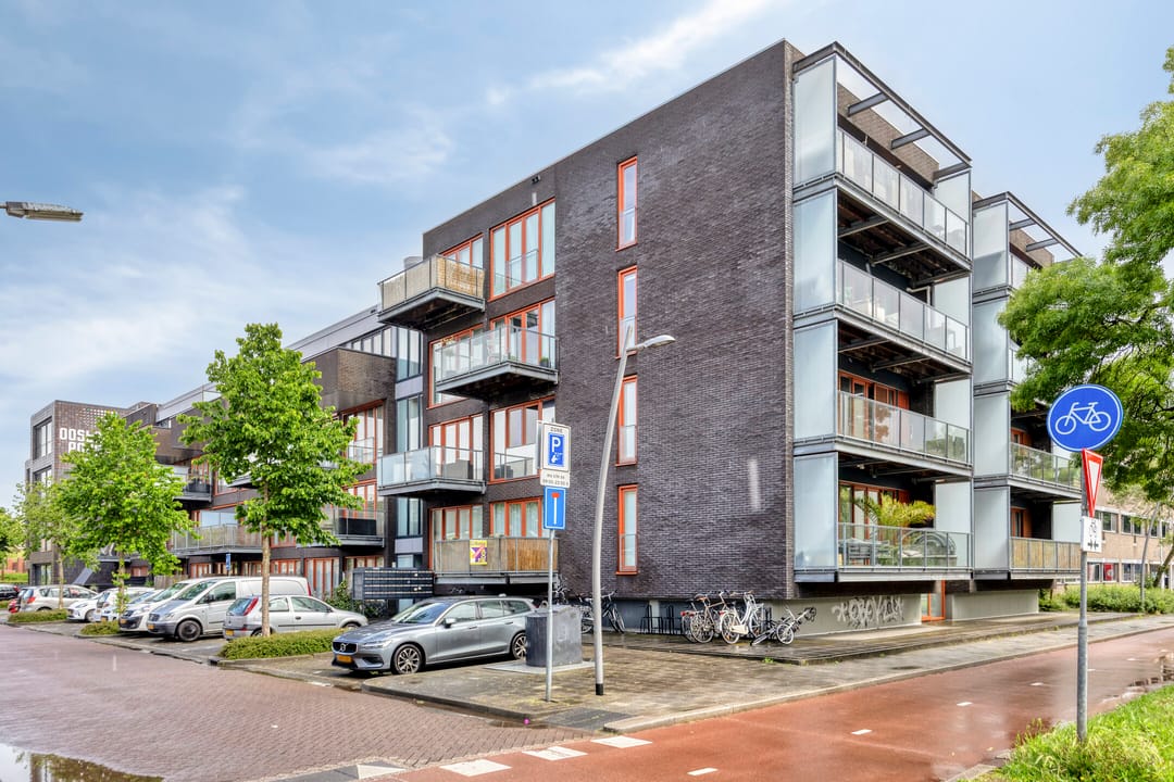 Photo 1 of Kamperfoeliestraat 12-F